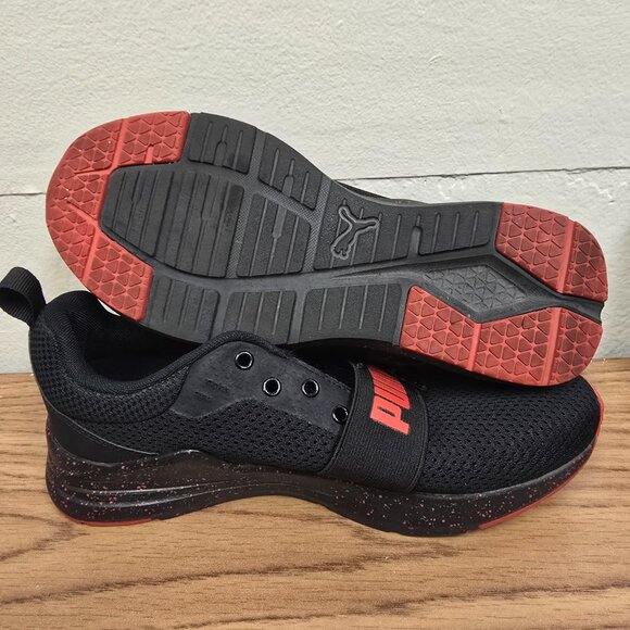 PUMAS - Picture 3 of 3